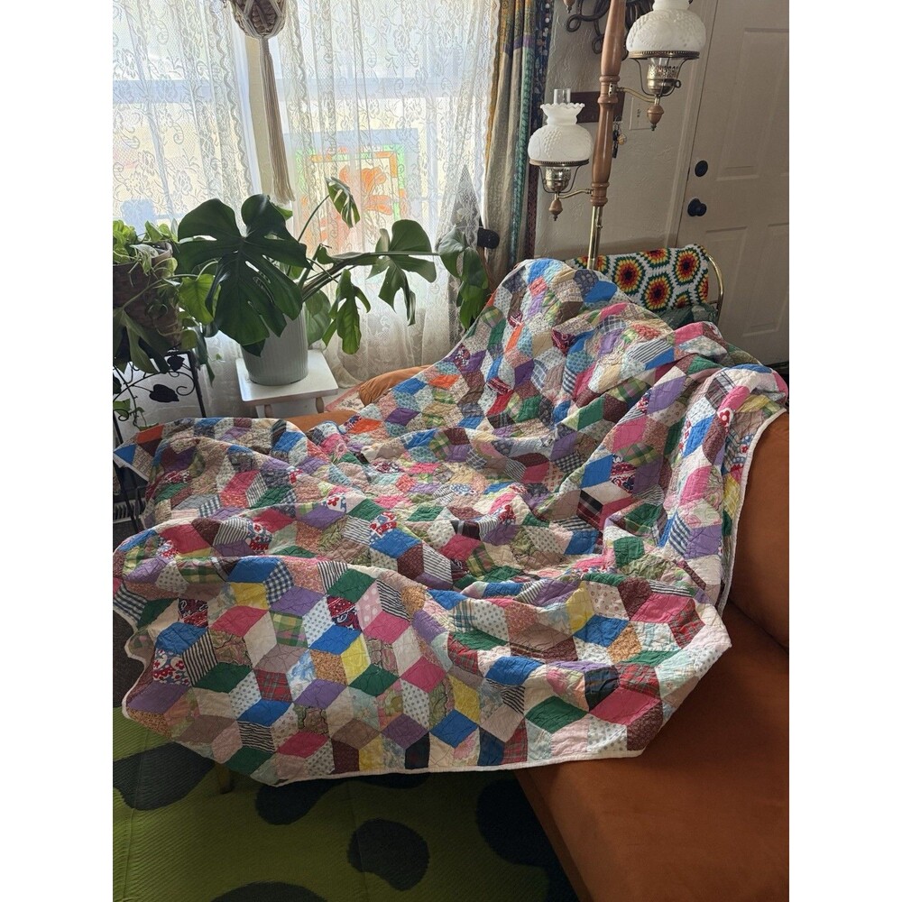 Multicolor Patchwork Quilted Throw Quilt, Rectangular Patchwork Pattern - Picture 2 of 7